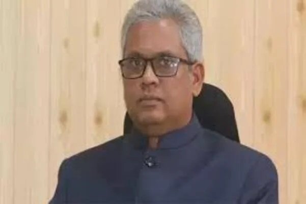 Cg news: हाईकोर्ट ने खारिज की पूर्व महाधिवक्ता सतीश चंद्र वर्मा की अग्रिम जमानत याचिका Cg news: हाईकोर्ट ने खारिज की पूर्व महाधिवक्ता सतीश चंद्र वर्मा की अग्रिम जमानत याचिका