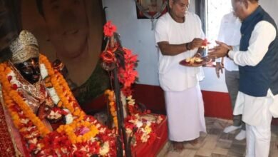 मुख्यमंत्री विष्णुदेव साय ने सोगड़ा आश्रम में की पूजा-अर्चना