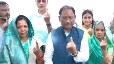 मुख्यमंत्री साय ने पंचायत चुनाव के तीसरे चरण में किया मतदान,परिवार संग लोकतंत्र के महापर्व में निभाई भागीदारी