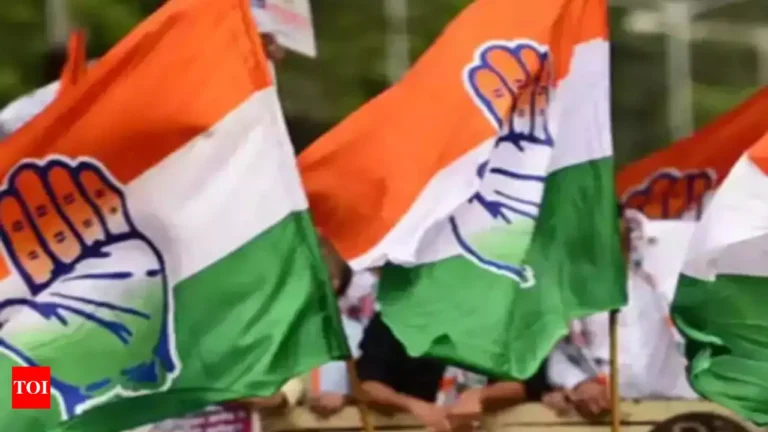 NEET Paper Leak : पेपर लीक मामलों में कांग्रेस ने केंद्र को घेरा, खुद के 15 घोटालों पर चुप्पी साध ली