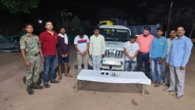 जुआ का नया तरीका…हार जीत पर दांव लगवाने के जुर्म में चार गिरफ्तार…आरोपियों से स्कार्पियों समेत महंगी मोबाइल बरामद