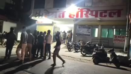 ट्रांसपोर्टर की बेरहमी से हत्या..भाजपा नेता रोशन सिंह समेत 3 गिरफ्तार…बाजार में बवाल…थानेदार लाइन हाजिर ट्रांसपोर्टर की बेरहमी से हत्या..भाजपा नेता रोशन सिंह समेत 3 गिरफ्तार…बाजार में बवाल…थानेदार लाइन हाजिर