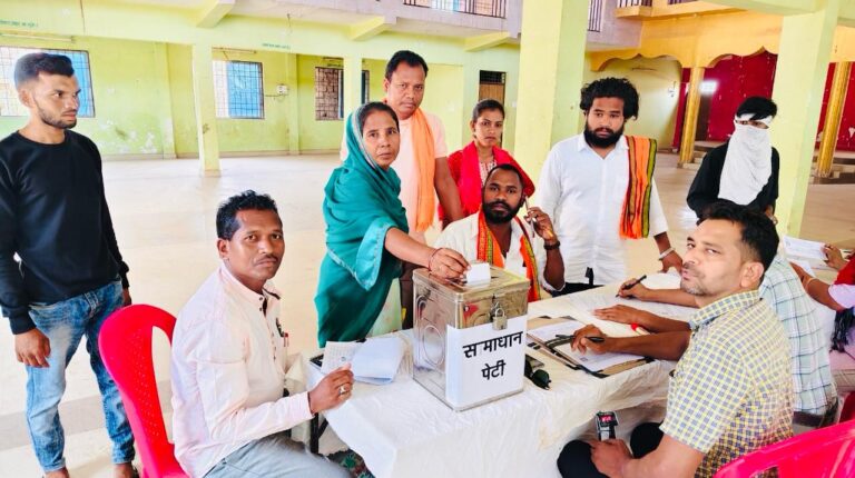 सुशासन तिहार: अम्बिकापुर, कांकेर और बालोद जिले के कलेक्टरों ने लिया तैयारियों का जायजा
