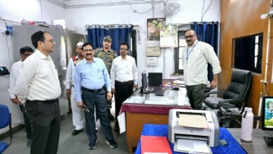 Bilaspur: कलेक्टर ने जिला कार्यालय का किया निरीक्षण