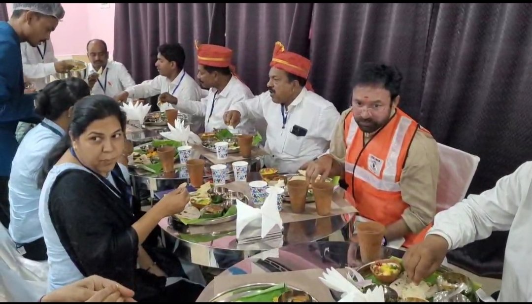 कोयला खनिक देश का सच्चा ऊर्जा सिपाही है: केंद्रीय कोयला एवं खान मंत्री जी. किशन रेड्डी कोयला खनिक देश का सच्चा ऊर्जा सिपाही है: केंद्रीय कोयला एवं खान मंत्री जी. किशन रेड्डी