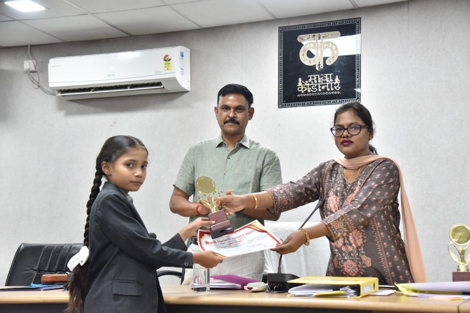 CGBSE Board Topper : जिले के मेधावी विद्यार्थियों को कलेक्टर ने किया सम्मानित CGBSE Board Topper : जिले के मेधावी विद्यार्थियों को कलेक्टर ने किया सम्मानित