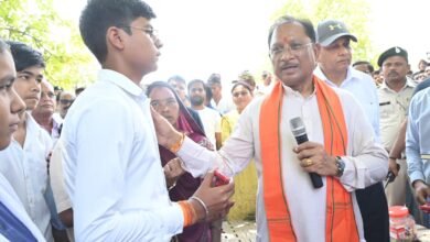 Board result: बैगा समुदाय की बिटिया ने किया टॉप, मुख्यमंत्री से की मुलाकात
