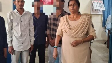 गन्ना व्यापारी से लूटपाट..आरोपियों ने 25 हजार समेत मोबाइल किया पार…3 नाबालिग समेत चारों आरोपियों को जेल