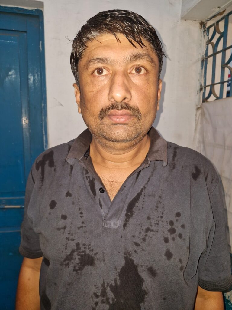श्रीमान 420 मध्यप्रदेश में गिरफ्तार…70 लाख का सरकारी सामान लेकर था फरार…पुलिस ने शातिर को यहां से खोद निकाला