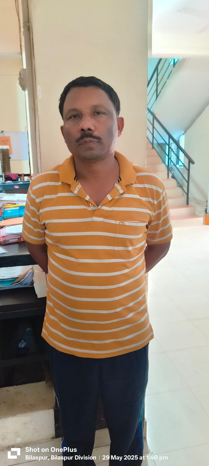 पार्टी में बुलाया..मौका पाकर किया मुंह काला…आरोपी गिरफ्तार..चोरी के जुर्म में पुलिस ने महिला समेत 3 शातिरों को भेजा जेल पार्टी में बुलाया..मौका पाकर किया मुंह काला…आरोपी गिरफ्तार..चोरी के जुर्म में पुलिस ने महिला समेत 3 शातिरों को भेजा जेल