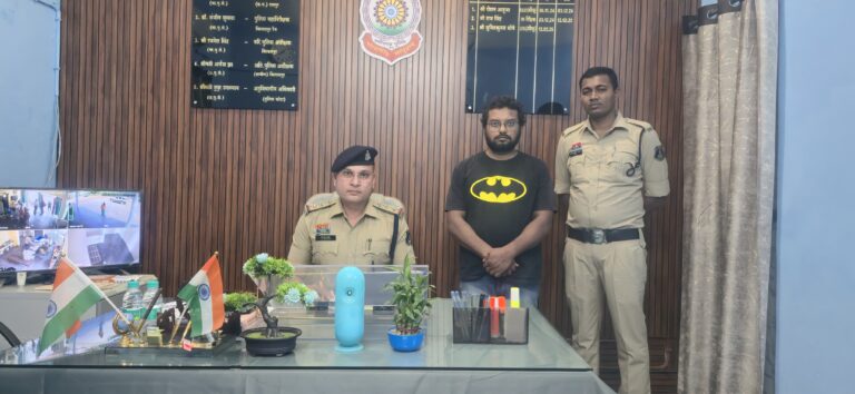 लेखापाल ने किया 80 हजार स्कूल फीस पर हाथ साफ…प्राचार्य की शिकायत पर पुलिस ने बोला धावा..आरोपी बाबू गिरफ्तार