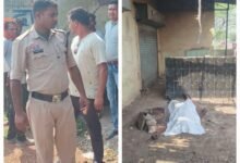 मातम में बदल गयी बकरीद की खुशी…त्योहारी परिवार में पसर गया मातम्…घर से 2 किलोमीटर दूर..फांसी पर लटका युवक