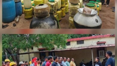 बहुरूपिया बनकर पुलिस की बड़ी कार्रवाई..1040 लीटर से अधिक महुआ शराब जब्त…8 अपराधियों को भेजा गया जेल