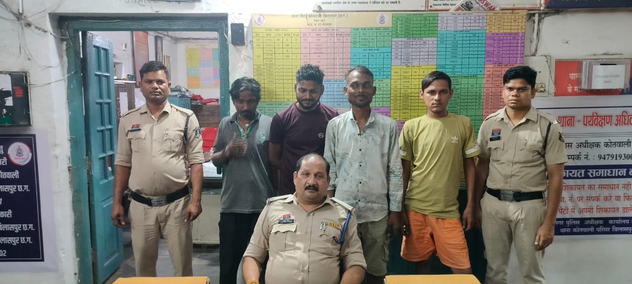 आपरेशन प्रहार…पुलिस ने जुआरियों के फड़ पर मारा धावा…कबाड़ जब्त कर…पुलिस ने संचालक को भेजा जेल आपरेशन प्रहार…पुलिस ने जुआरियों के फड़ पर मारा धावा…कबाड़ जब्त कर…पुलिस ने संचालक को भेजा जेल