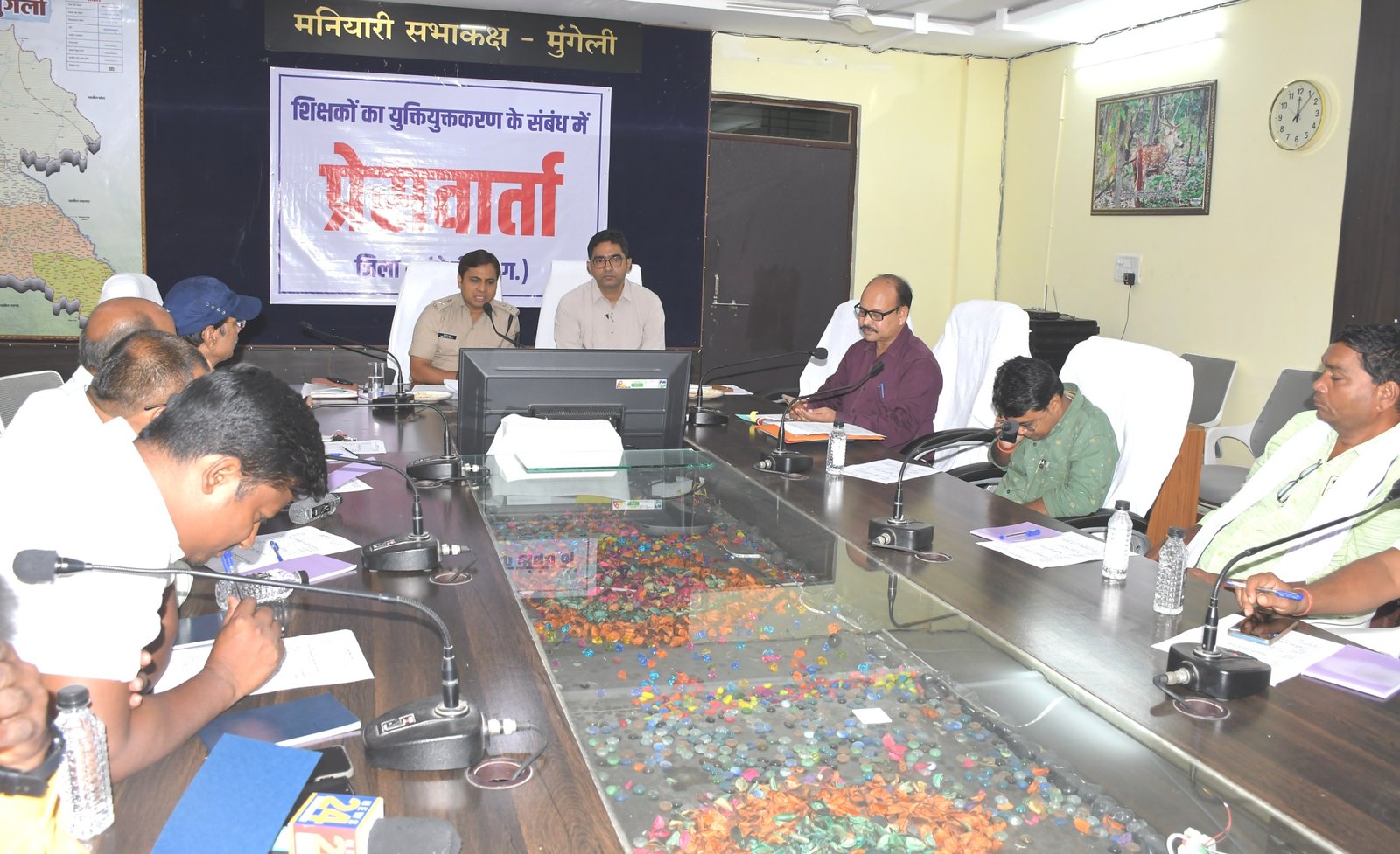 सुदूर वनांचल क्षेत्र के 31 विद्यालयों को मिले 46 शिक्षक, बच्चों को मिलेगी गुणवत्तापूर्ण शिक्षा सुदूर वनांचल क्षेत्र के 31 विद्यालयों को मिले 46 शिक्षक, बच्चों को मिलेगी गुणवत्तापूर्ण शिक्षा