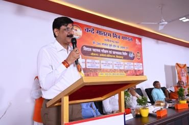 CG NEWS:वंदे मातरम मित्र मंडल की 200 वीं साप्ताहिक बैठक पुलिस लाइन  चेतना हॉल में, स्वास्थ्य परीक्षण शिविर का आयोजन
