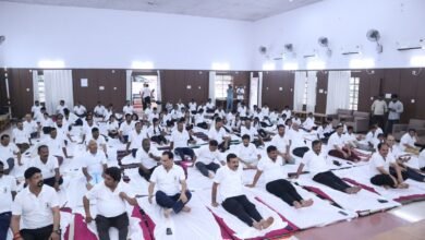 एसईसीएल ने किया योग संगम का आयोजन..16 हजार कर्मचारियों ने किया प्राणायाम..अतिथियों ने लगाया एक पौधा मां के नाम