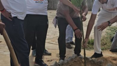 कलेक्टर ने मांगा सहयोग….जनता ने बनाया श्रमदान का रिकार्ड..एक ही दिन में 23 हजार से अधिक साकपिट तैयार