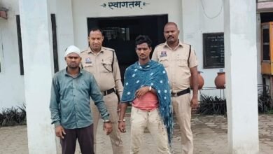 घर में घुसकर दो भाइयों ने लाठी डण्डे से पीटा…बुजुर्ग की मौत….पुलिस ने दोनों आरोपियों को किया गिरफ्तार…