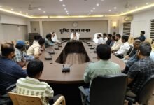 अवैध निर्माण होने पर आर्किटेक्ट भी होंगे जिम्मेदार,शहर के आर्किटेक्ट की निगम कमिश्नर ने ली बैठक