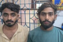 आरोपियों ने दिखाया तलवारबाजी की हुनर..पुलिस ने बोला धावा…बारी बारी से गिरफ्तार दोनों आरोपियों को भेजा गया जेल