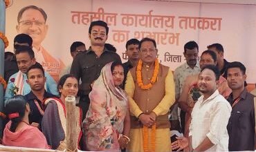 CG NEWS:नीति भोय ने फरसाबहार ब्लॉक में सड़क विकास के लिए उठाई आवाज, मुख्यमंत्री विष्णुदेव साय ने दिया त्वरित कार्रवाई का भरोसा