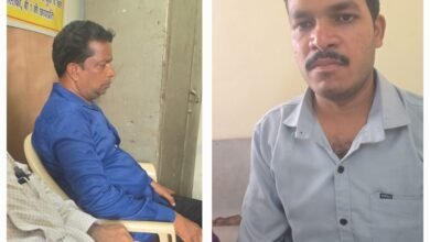 जनता की जमीन…राजस्व कर्मचारी रंगे हाथ रिश्वत लेते पकड़ाया…एसीबी की बड़ी कार्रवाई