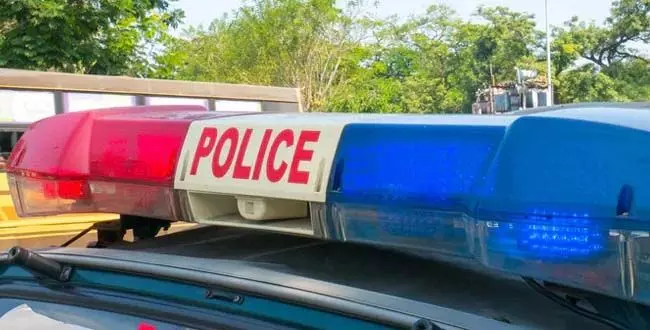 सीनियर IPS अधिकारी बनकर ठगी.. क्राइम ब्रांच ने फोड़ा भांडा…जालसाज गिरफ्तार सीनियर IPS अधिकारी बनकर ठगी.. क्राइम ब्रांच ने फोड़ा भांडा…जालसाज गिरफ्तार