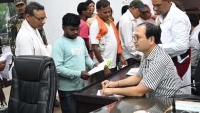 कलेक्टर ने सख्त कार्रवाई का दिया आदेश… छात्र की मांग को गौर से सुना.. कही यह बात