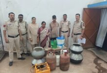 52 लीटर अवैध महुआ शराब बरामद…कोटा पुलिस ने किया दो को गिरफ्तार