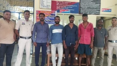 लकड़ी तस्करों का दुस्साहस: वन अमले पर हमला.. चार जेल में. फरार पाँचवा भी गिरफ्तार 5 गिरफ्तार