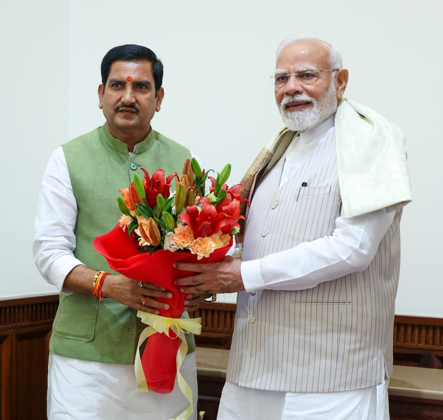 PM नरेन्द्र मोदी से मिले केन्द्रीय राज्यमंत्री तोखन साहू.. विभागीय प्रगति, शहरी विकास और छत्तीसगढ़ के जमीनी मुद्दों पर हुई विस्तृत चर्चा PM नरेन्द्र मोदी से मिले केन्द्रीय राज्यमंत्री तोखन साहू.. विभागीय प्रगति, शहरी विकास और छत्तीसगढ़ के जमीनी मुद्दों पर हुई विस्तृत चर्चा