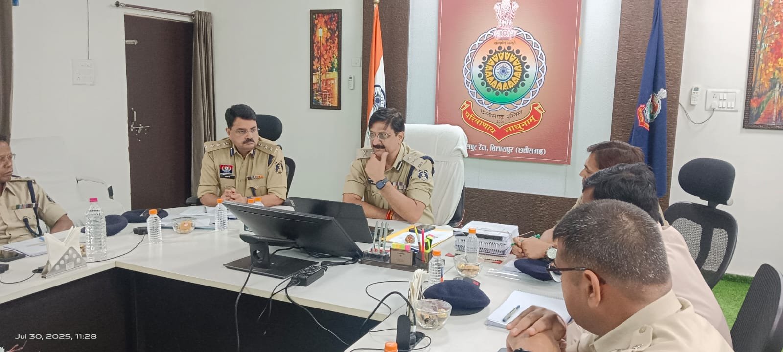 ऑपरेशन प्रहार को और धारदार बनाएं…आईजी डॉक्टर संजीव शुक्ला ने समीक्षा बैठक में कहा… सीमावर्ती जिलों में चलाएं सघन चेकिंग अभियान ऑपरेशन प्रहार को और धारदार बनाएं…आईजी डॉक्टर संजीव शुक्ला ने समीक्षा बैठक में कहा… सीमावर्ती जिलों में चलाएं सघन चेकिंग अभियान