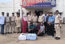 पुलिस की बडी कार्रवाई …30 किलो गांजा.. दो महंगी कार  बरामद..चार तस्कर गिरफ्तार”