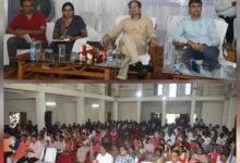 “मवेशी नहीं, भविष्य हैं ये: “कलेक्टर का गांवों से सीधा संवाद…सौंपी यह जिम्मेदारी