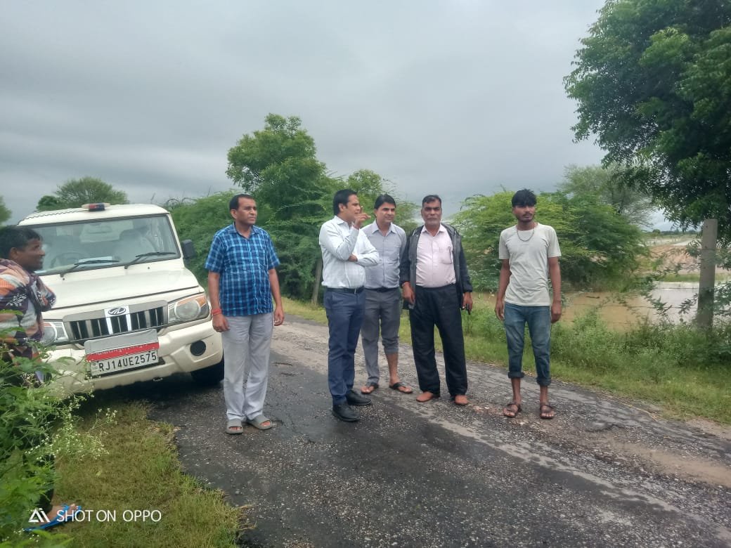 School Close: मूसलाधार बारिश का कहर: स्कूल बंद, जलभराव और बिजली गुल से जनजीवन अस्त-व्यस्त