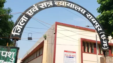 काउंसलिंग के नाम पर क्रूरता: 3 महिला पुलिसकर्मियों पर FIR…50 हजार लेते पकड़ी गई थीं पूर्व थाना प्रभारी