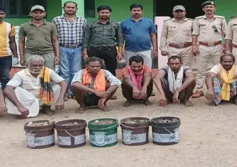 हिट एंड रन: अभयारण्य में हिरण का शिकार, छह शिकारी गिरफ्तार.. आरोपियों को वन विभाग ने पकड़ा हिट एंड रन: अभयारण्य में हिरण का शिकार, छह शिकारी गिरफ्तार.. आरोपियों को वन विभाग ने पकड़ा