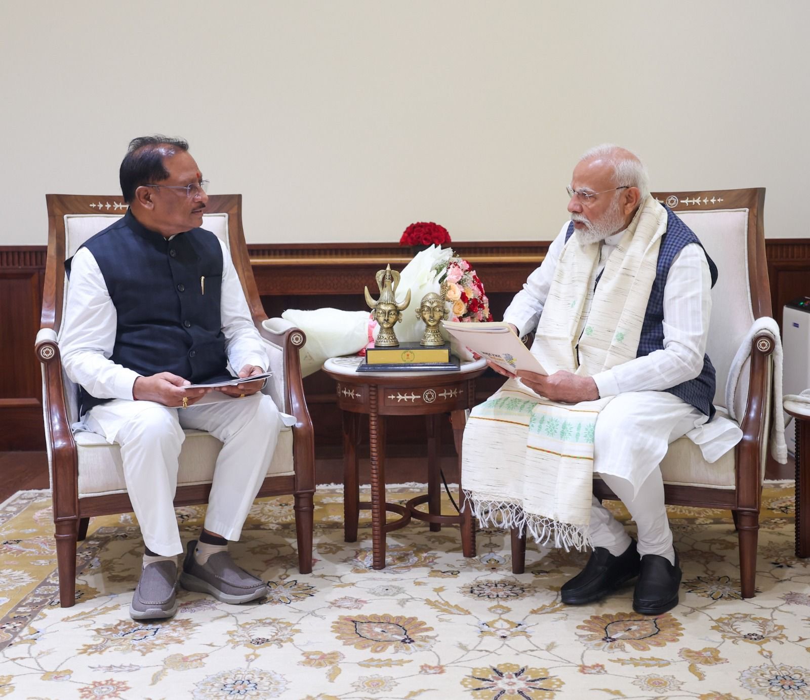PM मोदी से मिले मुख्यमंत्री विष्णुदेव साय..1 नवंबर को ‘अमृत रजत महोत्सव’ का दिया न्यौता PM मोदी से मिले मुख्यमंत्री विष्णुदेव साय..1 नवंबर को ‘अमृत रजत महोत्सव’ का दिया न्यौता
