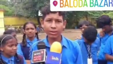 बच्चों की थाली में परोसा कुत्ता का जूठा खाना— प्रशासन की सख्त कार्रवाई…समूह को किया बेदखल.. जांच का आदेश
