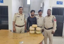 नशे के सौदागर पर पुलिस का शिकंजा..भारी मात्रा मे बरामद….रेलवे स्टेशन से युवक गिरफ्तार