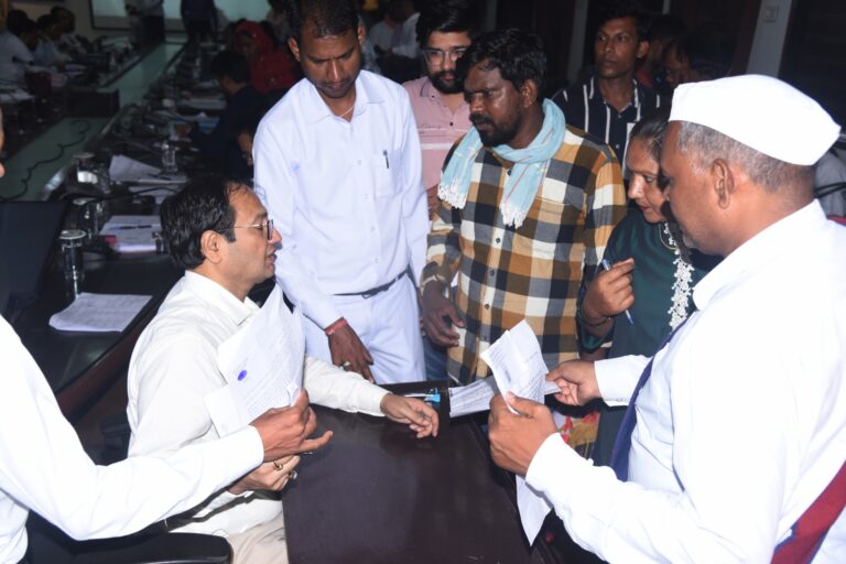 जनदर्शन :घुटकू से लेकर जयरामनगर तक.. समस्याएं पहुंचीं कलेक्टर तक..हर शिकायत पर दिखा एक्शन