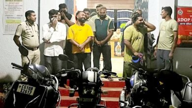 “ताश की गड्डी से जेल की गड्डी तक – पुलिस शिकंजे में 10 जुआरी”..लाखो रुपये बरामद