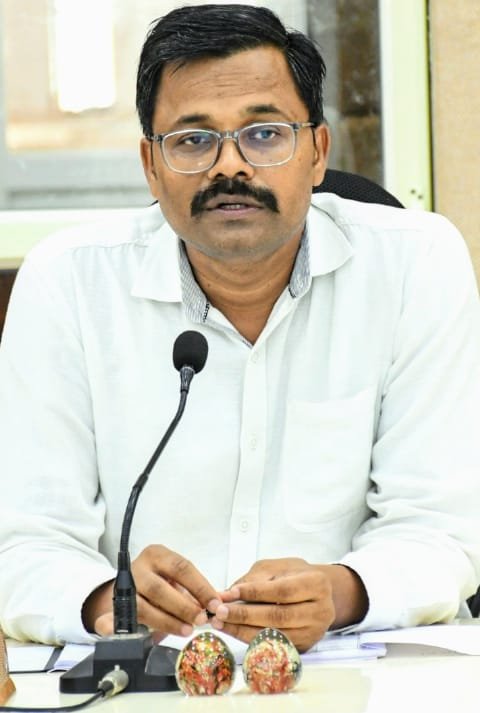 आंगनवाड़ी भर्ती घोटाला: कलेक्टर ने दिया आदेश…चार सहायिकाओं पर अपराध दर्ज.. आंगनवाड़ी भर्ती घोटाला: कलेक्टर ने दिया आदेश…चार सहायिकाओं पर अपराध दर्ज..