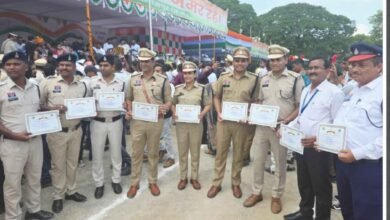 एसएसपी रजनेश सिंह की ‘प्रहार पुलिसिंग’ का कमाल.. स्वतंत्रता दिवस पर जांबाजों का डिप्टी सीएम ने किया सम्मान..जमकर की तारीफ