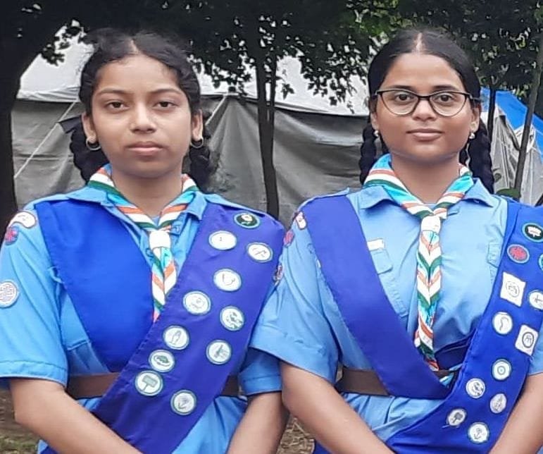 नई दिल्ली में बिलासपुर की बेटियों का जलवा..राष्ट्रपति मुर्मू ने किया सम्मानित.. हर्षिणी और मुस्कान ने ऐसे बढ़ाया मान नई दिल्ली में बिलासपुर की बेटियों का जलवा..राष्ट्रपति मुर्मू ने किया सम्मानित.. हर्षिणी और मुस्कान ने ऐसे बढ़ाया मान