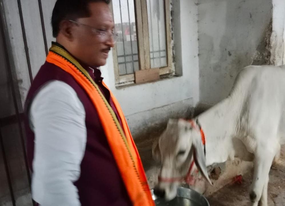गौ-सेवा से ही मिलती है सच्ची शांति और ऊर्जा : मुख्यमंत्री विष्णु देव साय गौ-सेवा से ही मिलती है सच्ची शांति और ऊर्जा : मुख्यमंत्री विष्णु देव साय