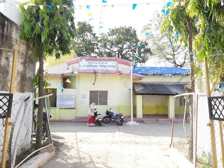 रतनपुर नगर पालिका में सिंडिकेट का खेल – सीएमओ, अध्यक्ष और इंजीनियर पर गंभीर आरोप.. एसीबी तक पहुंची भ्रष्टाचार की शिकायत