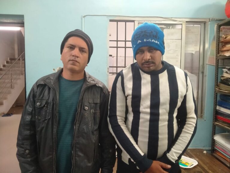गैस माफिया पर पुलिस का कड़ा प्रहार: 86 सिलेंडरों के साथ दो गिरफ्तार..2.23 लाख की अवैध खेप बरामद 