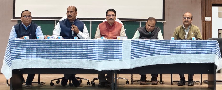 नव पदोन्नत प्राचार्योें का उन्मुखीकरण कार्यक्रम,दिया गया टीम वर्क के साथ काम करने का मंत्र